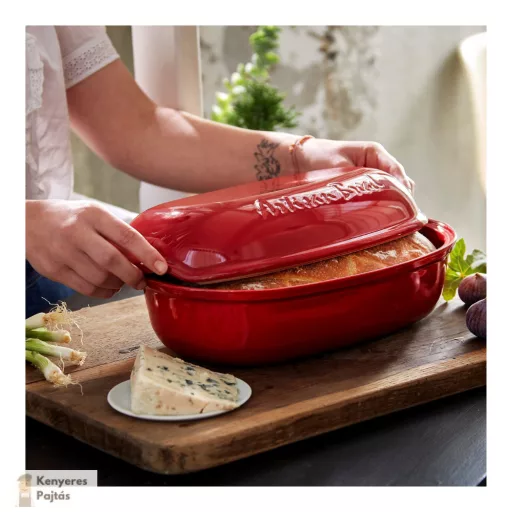 Emile Henry - Kézműves kerámia kenyérsütő forma, 34x22x15cm, Burgundy