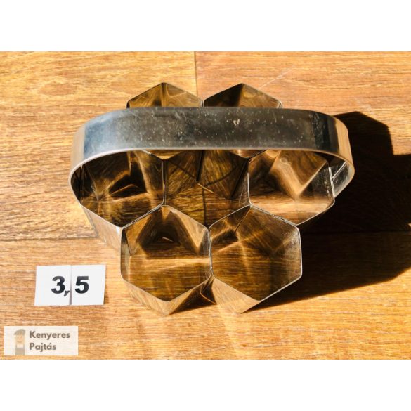 Csoportos pogácsaszaggató, 7 db-os, 3,5 cm-es oldal
